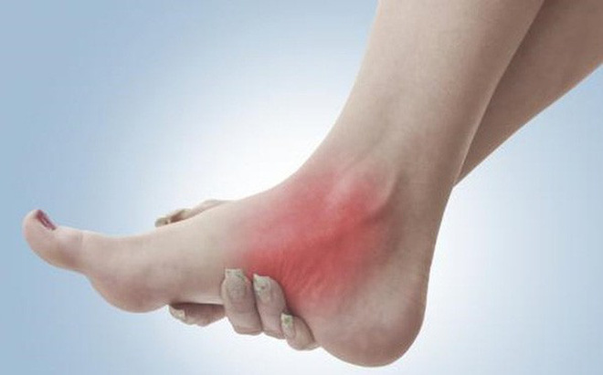 trât khớp bàn trân dễ gặp khó lành